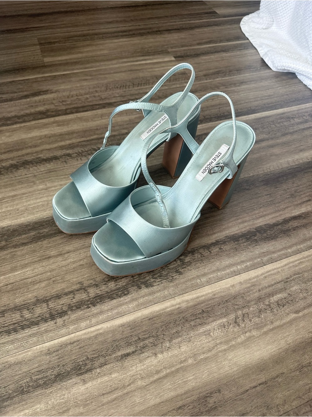 Steve Madden Satin Heel